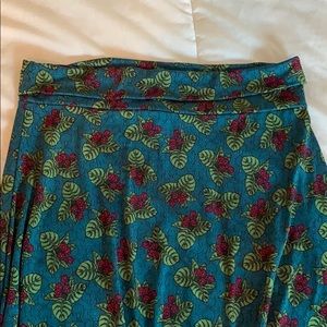 Lularoe Azure - slinky material!